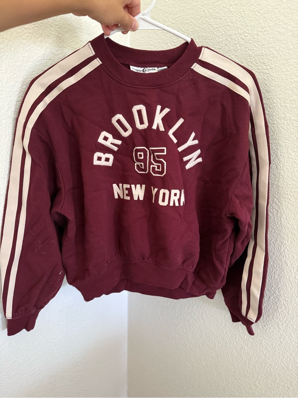 Girls Kids Maroon 'Brooklyn 95' Pullover Sweatshirt
